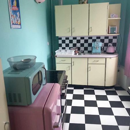 شقة Vintage ,La Capsule Temporelle Wifi Draps Parking Publique Gratuit تيير المظهر الخارجي الصورة